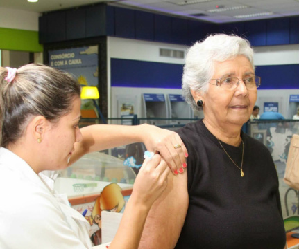 Saúde mobiliza 600 funcionários e 82 postos de vacinação no sábado, Dia “D” contra gripe
