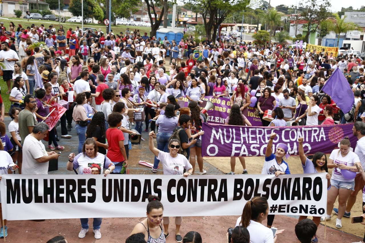 Concentração de ato foi na Praça Cuiabá - Midiamax