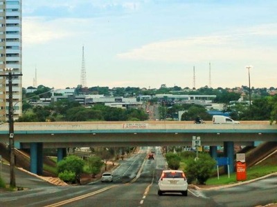 Céu amanhece nublado e previsão é de mais chuva na parte da tarde (Foto: André Bittar)
