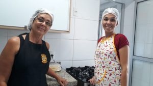 Cristiane e Patrícia, mãe e filha criam Santa Massa para atender clientela doméstica