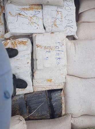 Droga apreendida nesta manhã na MS-164. - PRE/Divulgação