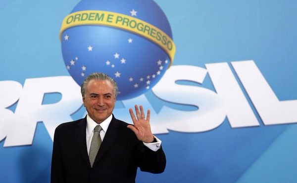 Temer reúne governadores em busca de apoio para reforma da Previdência
