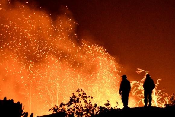 Ano de 2017 foi o segundo mais quente da história Bombeiros monitoram incêndio florestal na CalifórniaGene Blevins/Reuters