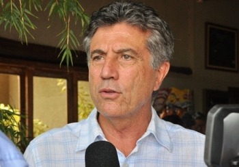 Vice-governador assumirá comando do estado em agosto Vice-governador assumirá comando do estado em agosto