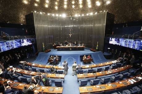 Senado aprova PEC Paralela em 1º turno por 56 votos a 11 Gabriela Biló/Estadão Conteúdo
