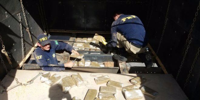 Douradense é preso com 154 quilos de pasta-base de cocaína no RS