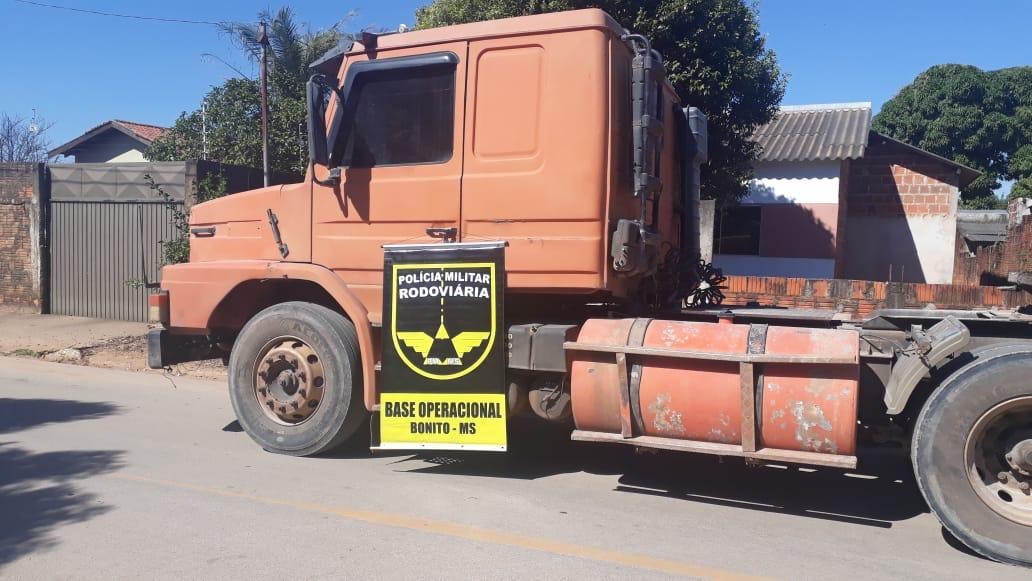 Polícia apreende carreta com adulteração na MS-178 Polícia apreende carreta com adulteração na MS-178