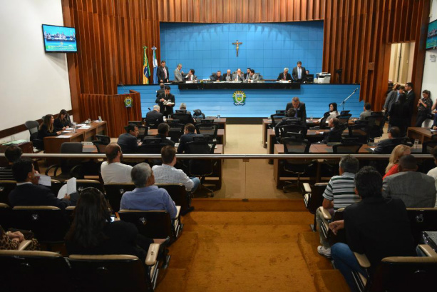 Aprovadas sanções a empresas envolvidas com exploração sexual Deputados aprovaram hoje dois projetos de lei e 13 de resolução
AL/MS Foto: Victor Chileno