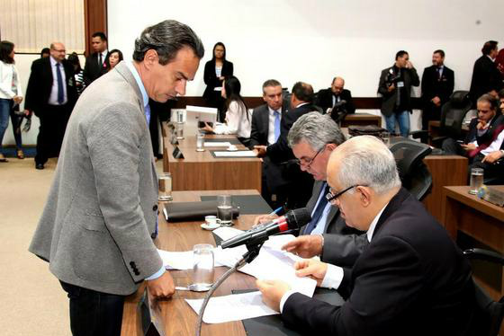CPI "Caça-Fantasma" pode enxugar gastos com folha salarial da Assembleia Marquinhos colhe assinaturas para pedir criação da CPI - Foto: ALMS