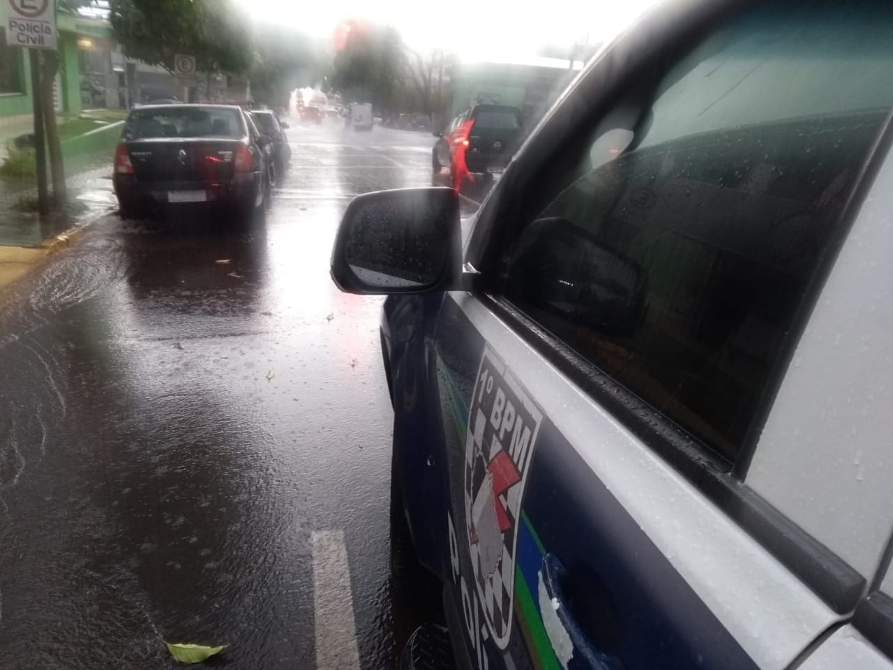 Mesmo com chuva, PM realiza a 7ª edição da Operação Laburu Mesmo com chuva, PM realiza a 7ª edição da Operação Laburu