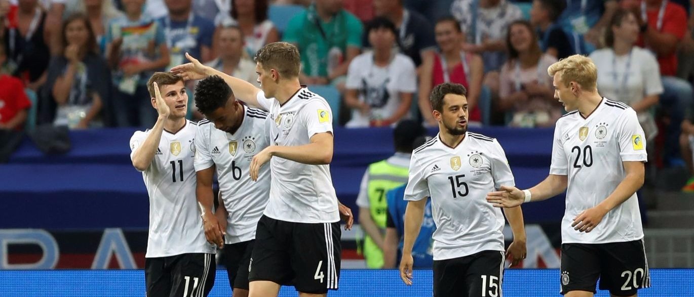 Chile enfrentará Portugal, e Alemanha pegará México nas semis Carl Recine / Reuters