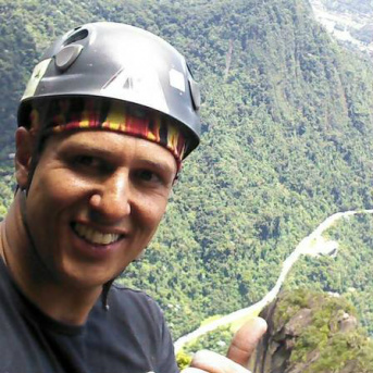 Ulisses foi morto com um tiro na cabeça, em Duque de Caxias Foto: Reprodução/Facebook

