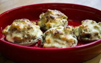 Alcachofra gratinada (Foto: Robert Schwenck)