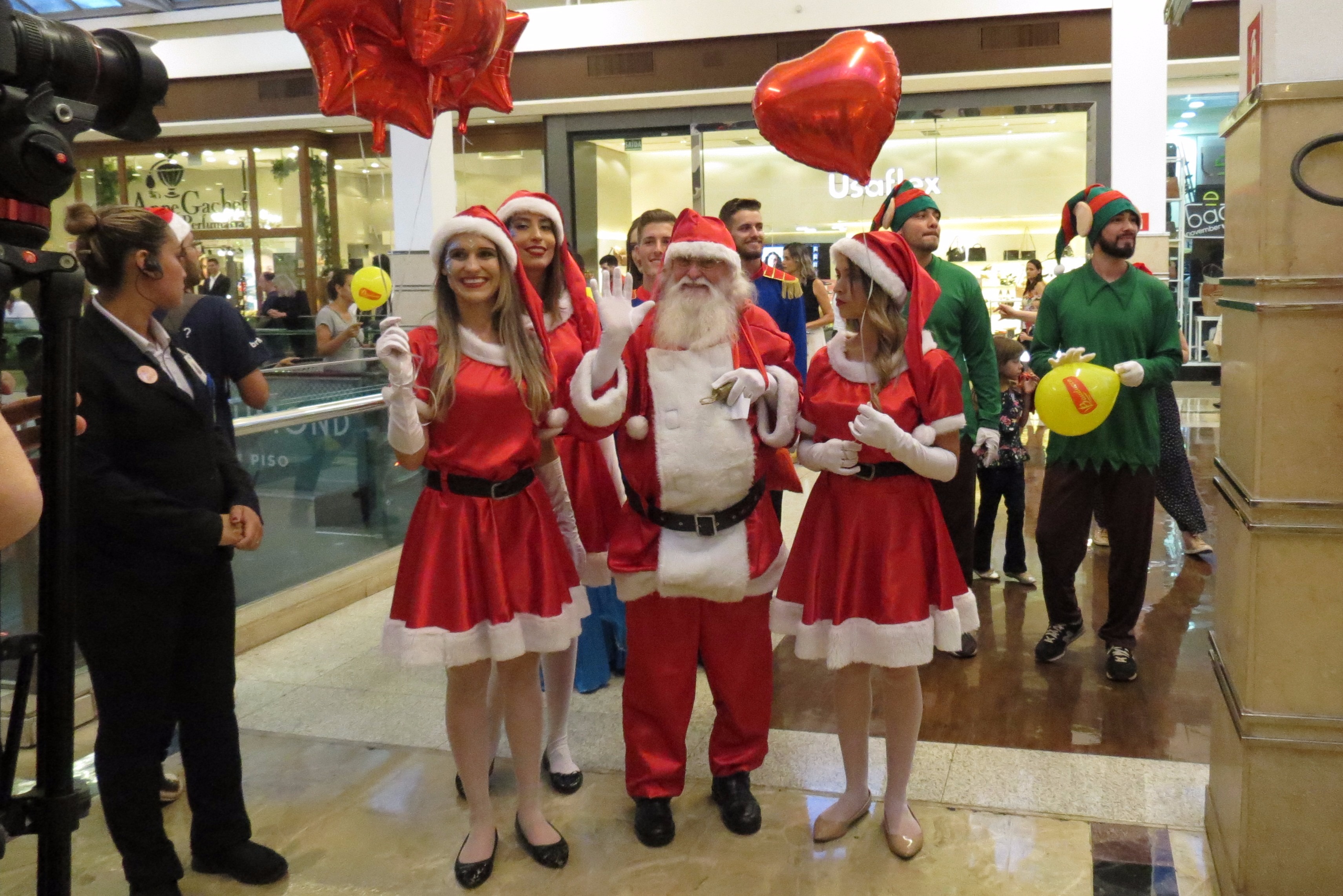 Papai Noel do Shopping CG chega no sábado, mas já recebe pedidos pelo WhatsApp Divulgação