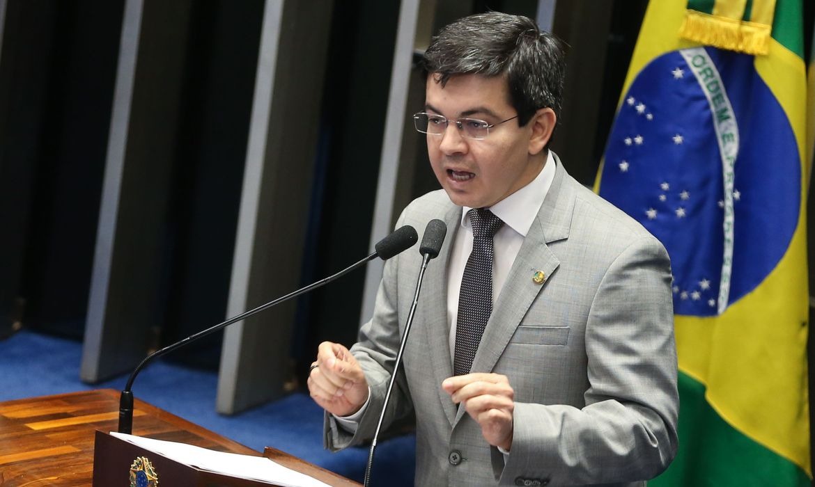 Câmara analisa proposta de abono natalino para o Bolsa Família Antonio Cruz/Agência Brasil