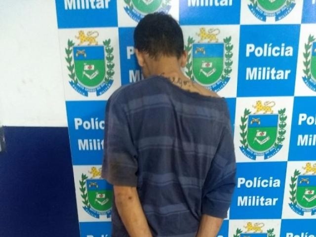 Central de segurança aciona PM que encontra ladrão tomando cerveja dentro de restaurante (Foto: Divulgação/Polícia Militar)