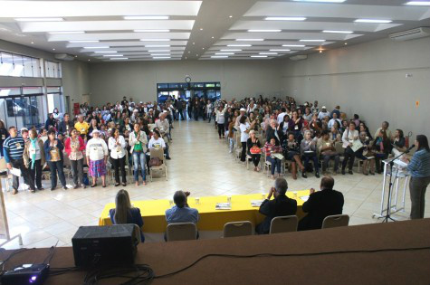 Dourados realiza Conferência Regional da Pessoa Idosa Conferência Regional da Pessoa Idosa aconteceu nesta terça-feira em Dourados, na Aced, com representes de 11 municípios – Divulgação
