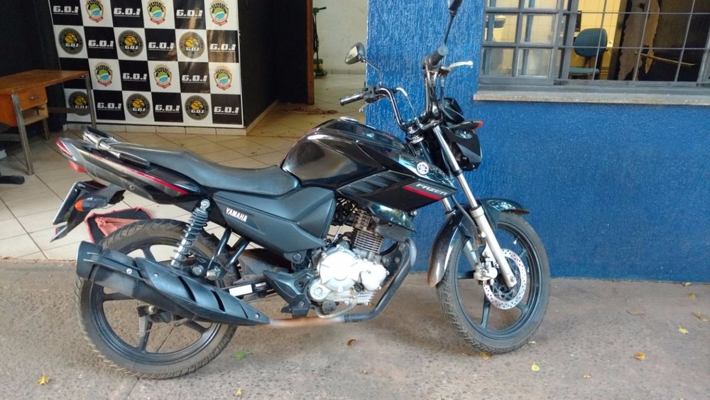 Motocicleta foi furtada na madrugada deste sábado (25), no bairro Caiobá II, região sudoeste de Campo Grande, MS (Foto: Evelyn Souza)