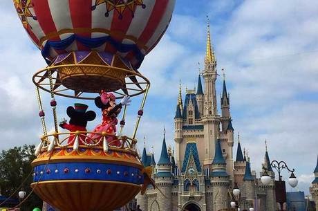 Brasileiros deixaram quase US$ 1,5 bilhão no exterior em maio
Reprodução