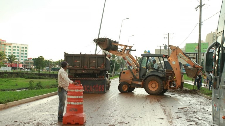 Após temporal, Prefeitura age rápido para recuperar a cidade Após temporal, Prefeitura age rápido para recuperar a cidade