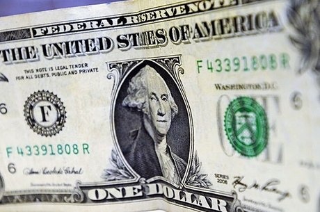 Dólar supera R$ 4,16 e fecha no maior valor em três semanas Dólar supera R$ 4,16 e fecha no maior valor em três semanas