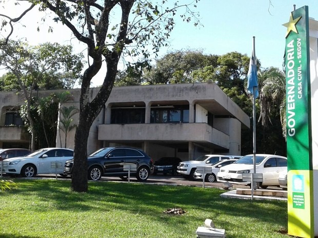 Servidores do Estado pedem redução da jornada de trabalho para prevenir coronavírus Pedido protocolado na Governadoria