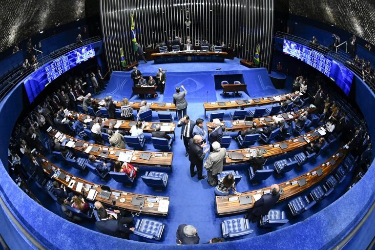 Reforma da Previdência será promulgada na terça-feira Sessão solene ocorre às 9 horas no Plenário do Senado. Marcos Oliveira/Agência Senado