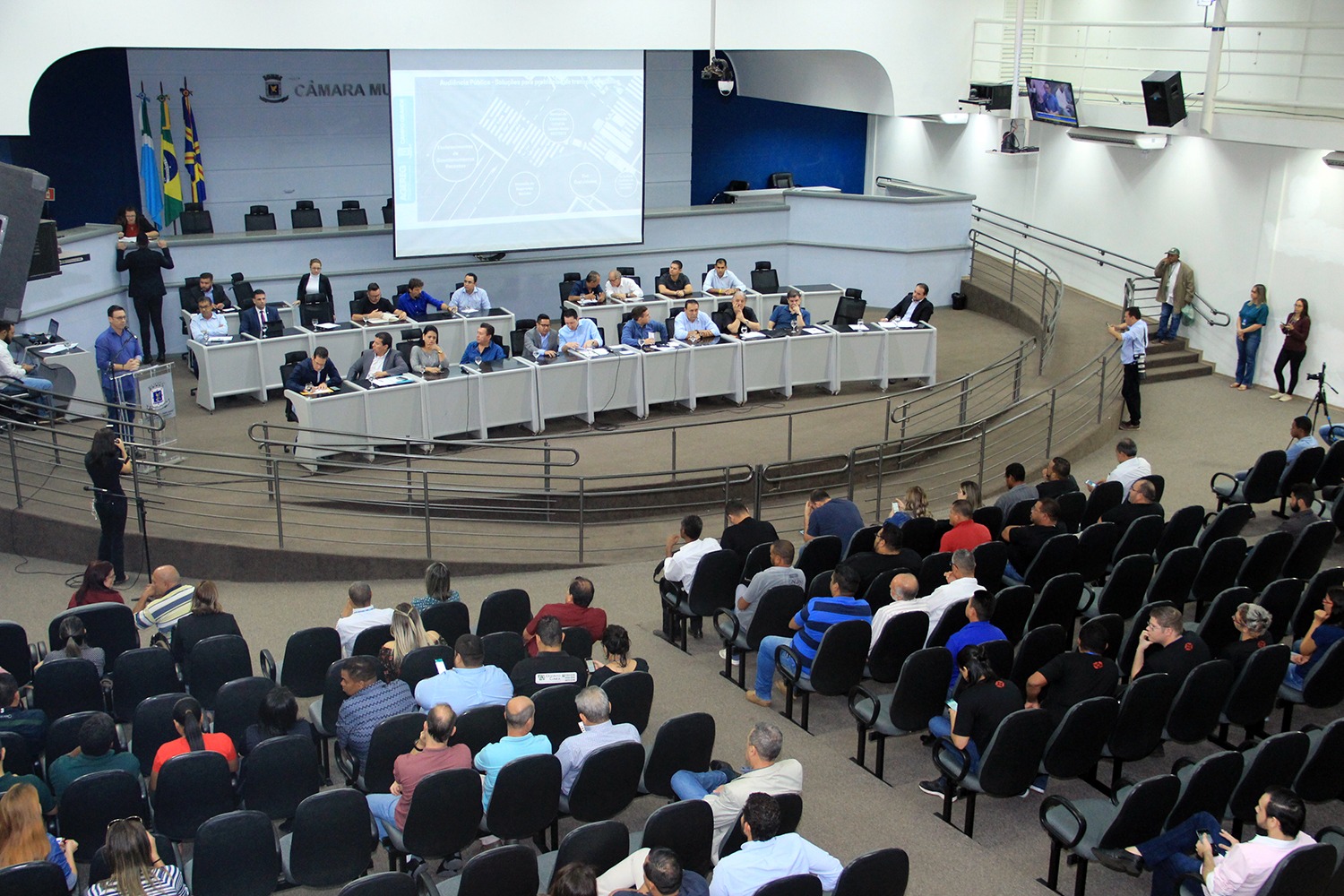 Passageiros cobram melhorias para transporte coletivo e vereadores debatem soluções Foto: Assessoria