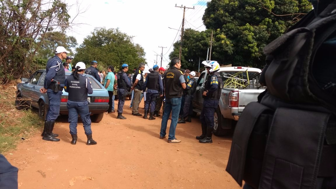 Famílias invadem terreno e pressionam prefeitura sobre programas habitacionais