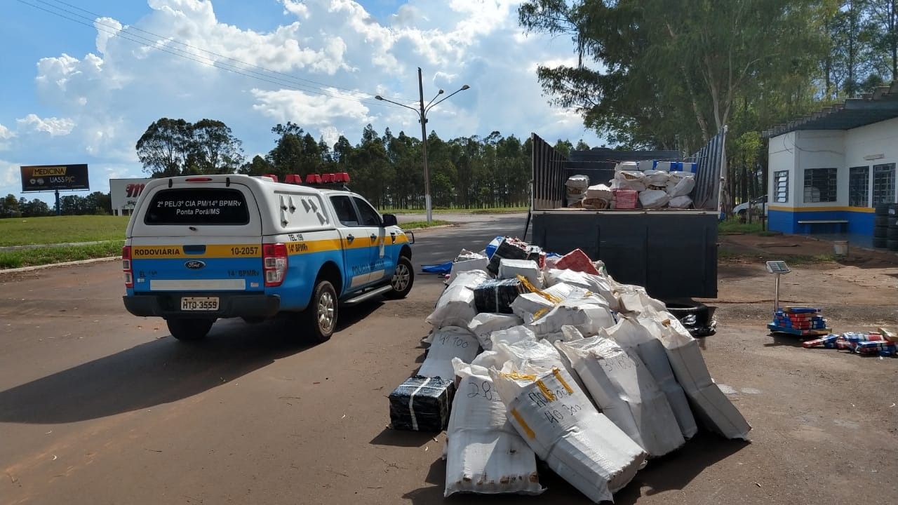 PMR apreende caminhão carregado com 5,6 toneladas na MS-164 Divulgação/PMR