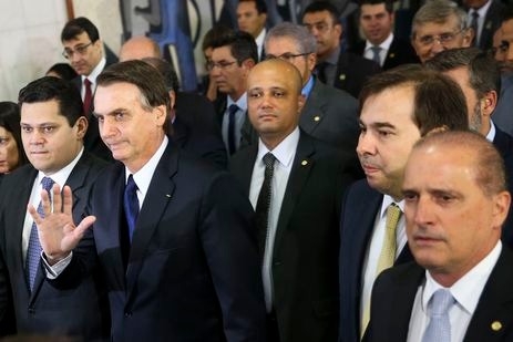 Bolsonaro no Congresso para entregar a proposta de reforma da Previdência. - Marcelo Camargo/Agência Brasil
