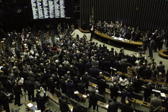 Congresso discute nesta semana jogos de azar, armas e planos de saúde Congresso discute nesta semana jogos de azar, armas e planos de saúde