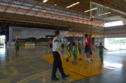 Partidas de basquete acontecem no Instituto Mirim a partir de quinta-feira