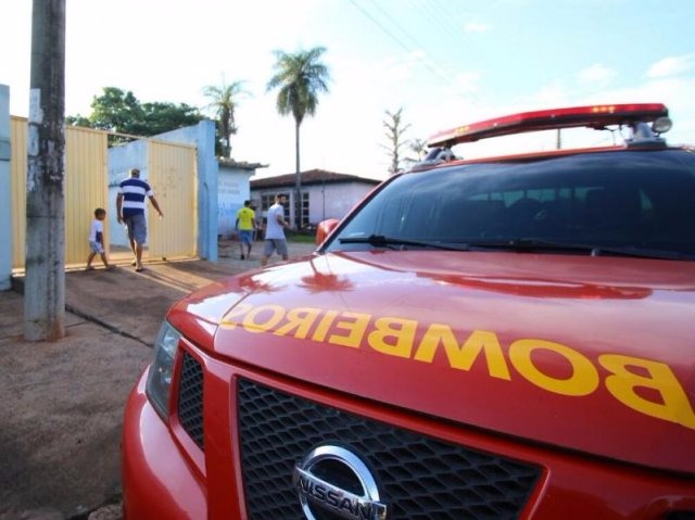 Bombeiros contêm vazamento de gás em Ceinf na Vila Nasser Foto: André Bittar)