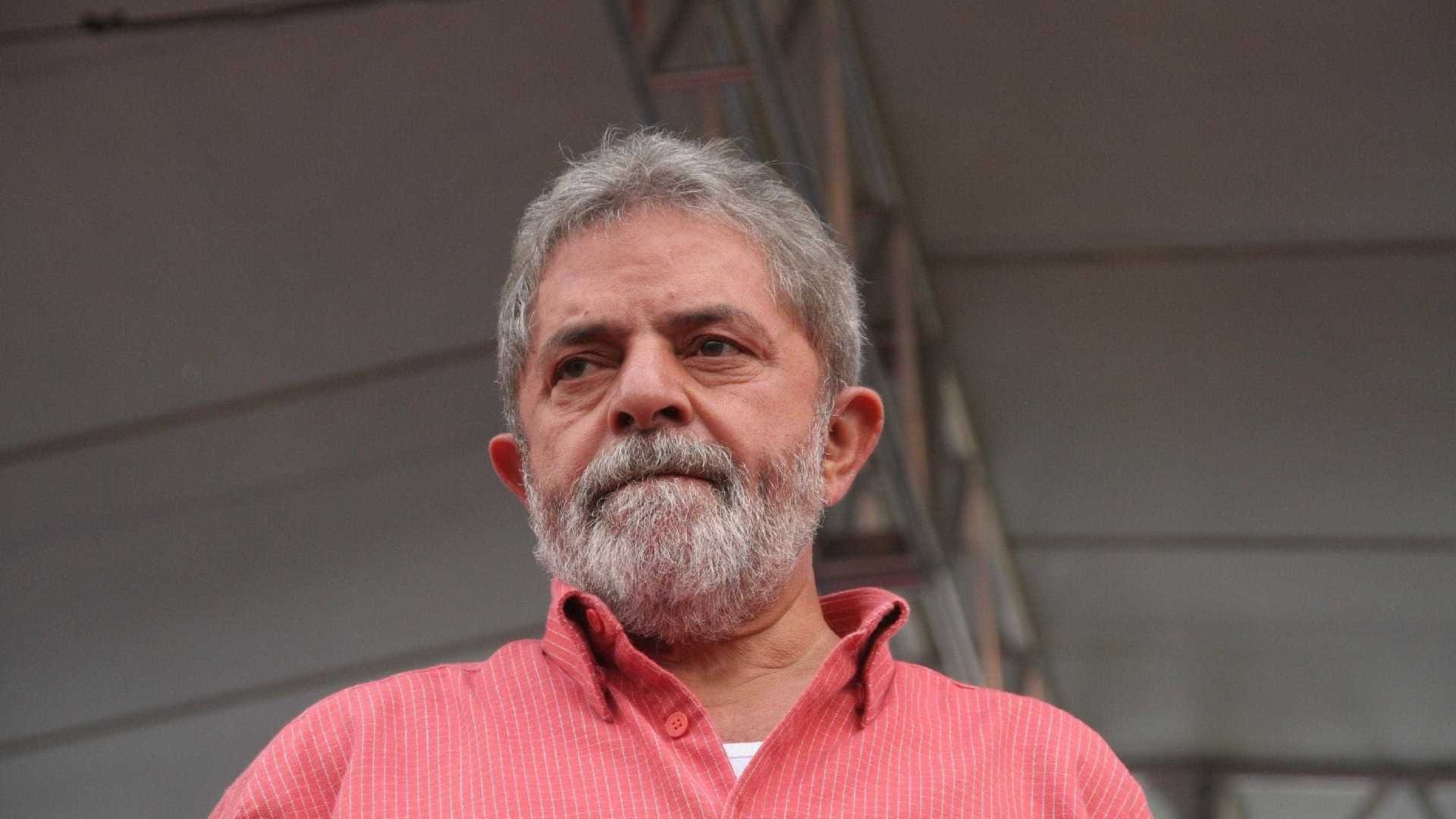 Justiça decide que Lula não votará nessas eleições Justiça decide que Lula não votará nessas eleições