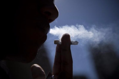 A medida visa alertar aos usuários sobre os males do cigarroMarcelo Camargo/Agência Brasil 
