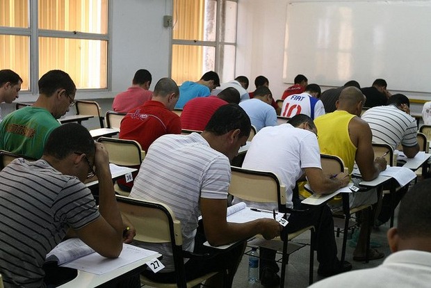Com salários de até R$ 27 mil 11 concursos estão abertos em MS (Agência Brasil)