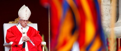 Papa critica 'excesso' de desigualdades sociais na América Latina © REUTERS/Tony Gentile