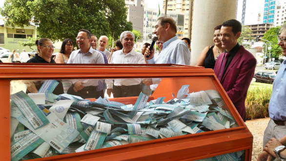 Bernal falou sobre assunto em sorteio do IPTU - Foto: Kleber Clajus/Correio do Estado