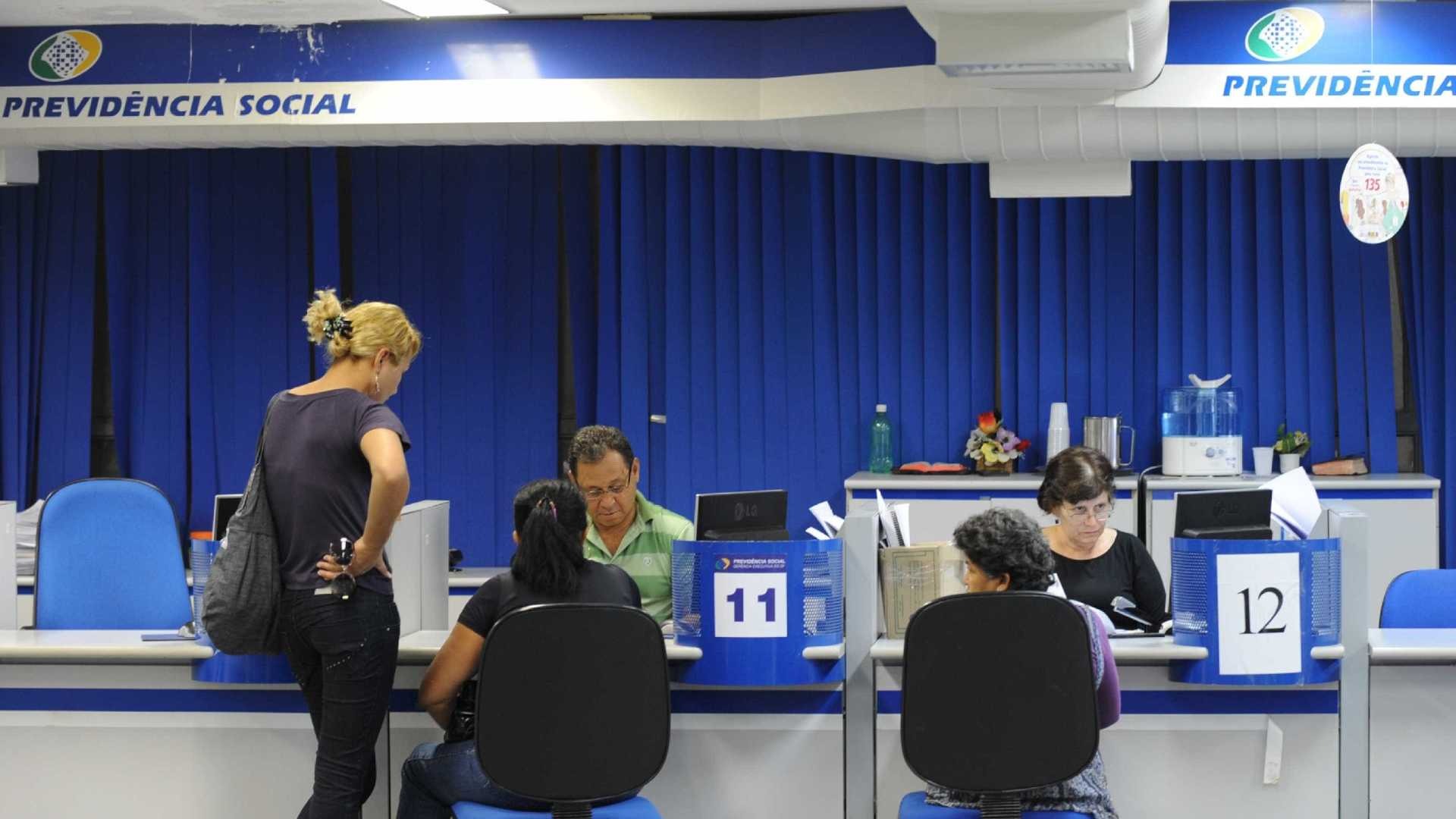 Benefício para aposentados com regra 85/95 traz ganho de até R$ 278 mil Fábio Rodrigues Pozzebom/ABr