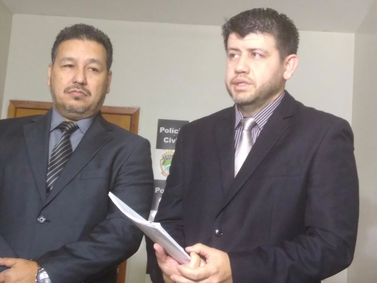 Diretor do Instituto de Criminalística e delegado responsáveis pelo caso - Valdenir Rezende 