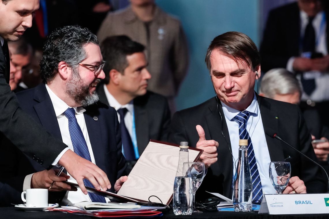 Governo quer reduzir alíquota do IR para máximo de 25%, diz Bolsonaro Alan Santos/PR