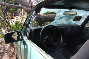 Opala ficou parcialmente destruído. (Foto: Fernando Antunes)