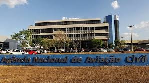 Anac quer tornar mais rigorosa regra para embarque de pessoas armadas em aviões Anac quer tornar mais rigorosa regra para embarque de pessoas armadas em aviões