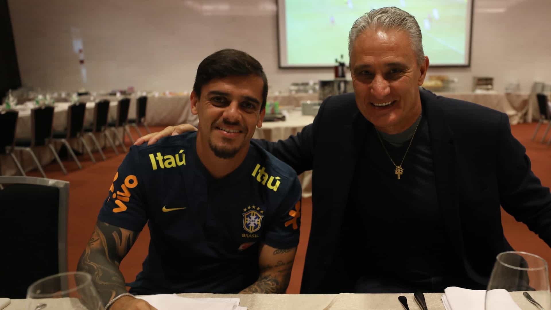 Fagner e Everton se apresentam em Portugal e completam seleção Lucas Figueiredo/CBF