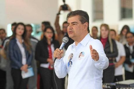 Trad estava na comitiva presidencial que foi aos EUA
Reprodução/Facebook