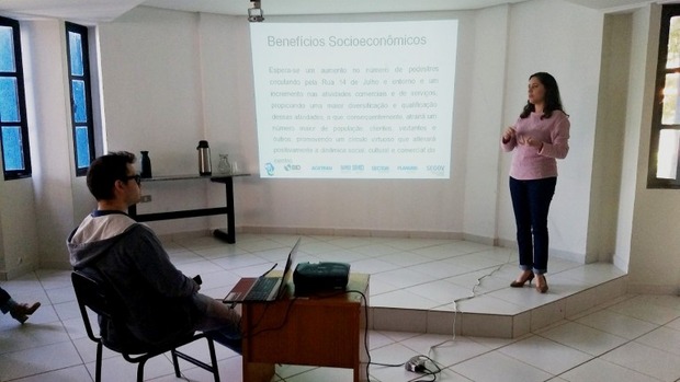 Capacitação quer despertar sentimento de identidade com Reviva e direcionar projetos culturais na 14 de julho Capacitação quer despertar sentimento de identidade com Reviva e direcionar projetos culturais na 14 de julho