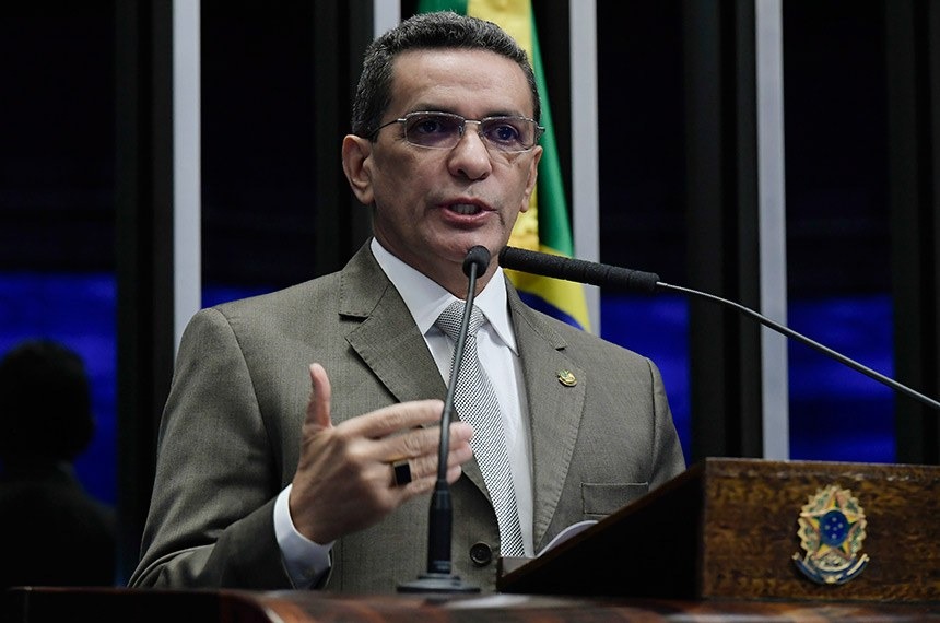 Senador defende permissão para dirigir aos 16 anos Foto: Senado