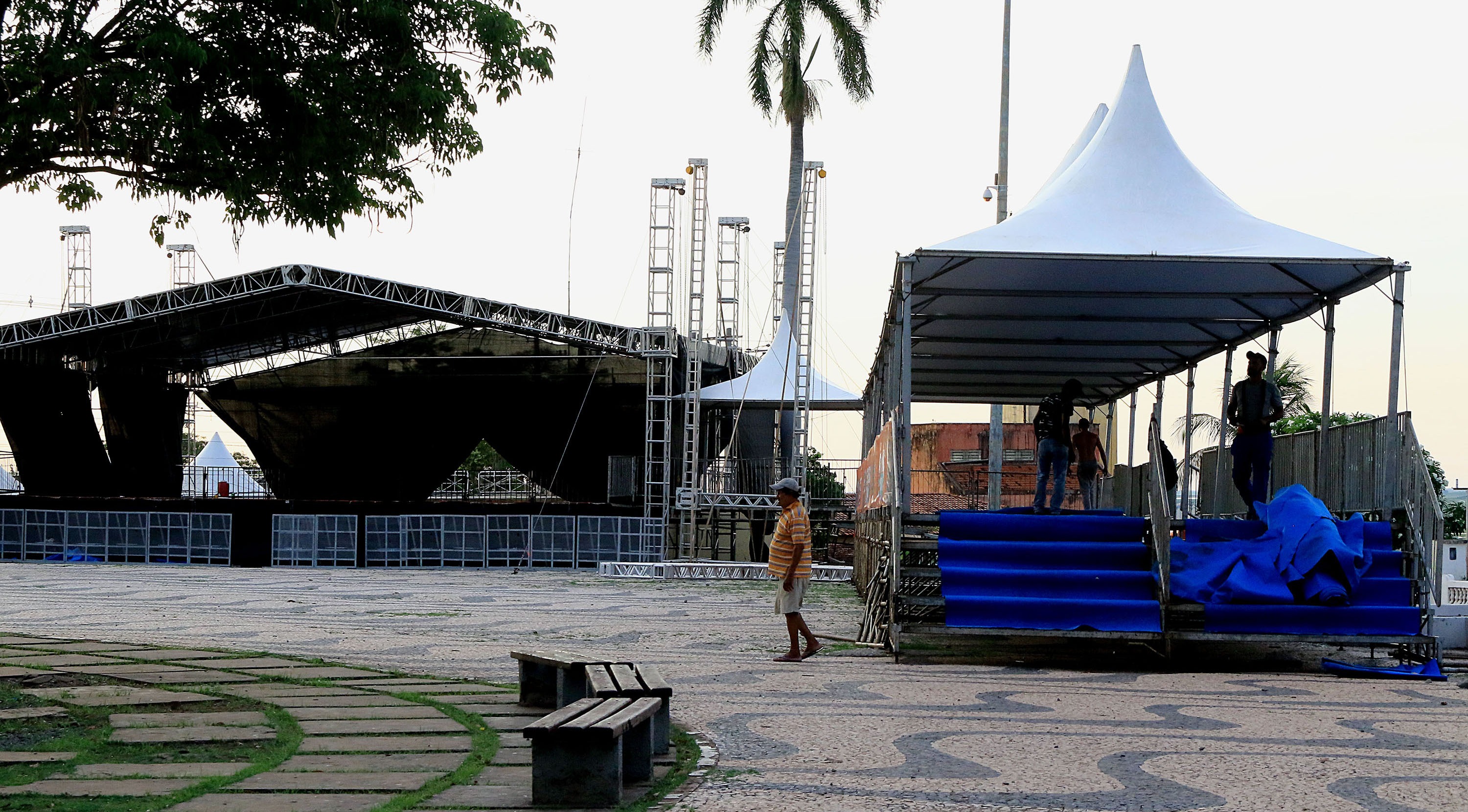 Estrutura com palcos, pavilhões e tendas cria o circuito da latinidade do Fasp em Corumbá e Ladário Estrutura com palcos, pavilhões e tendas cria o circuito da latinidade do Fasp em Corumbá e Ladário