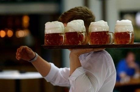 Trabalho por hora terá contribuição pesada ao INSS Trabalho por hora terá contribuição complementar
BBC BRASIL